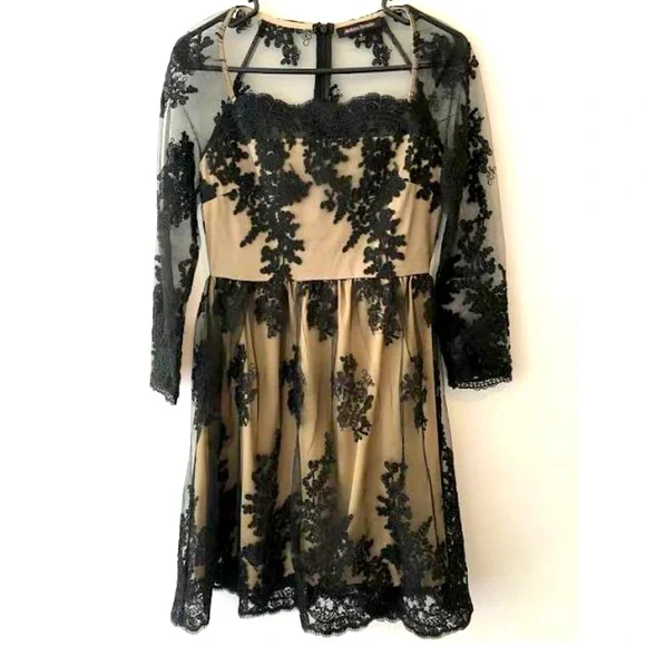 Jealous tomato lace dress - Picture 1 of 11